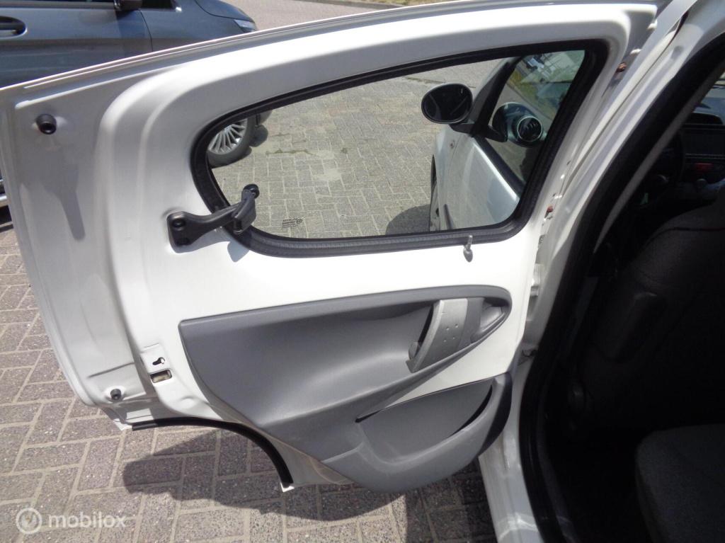 Citroen C1 1.0-12v ambiance/nieuwe apk 07-2027/airco/nieuw banden/zuinig in