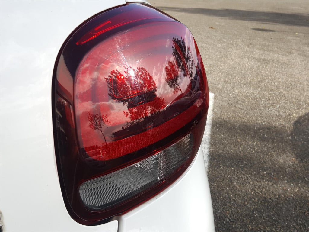 Citroen C3 1.2 puretech 82pk s&s feel navigatie | trekhaak | cruise & clima