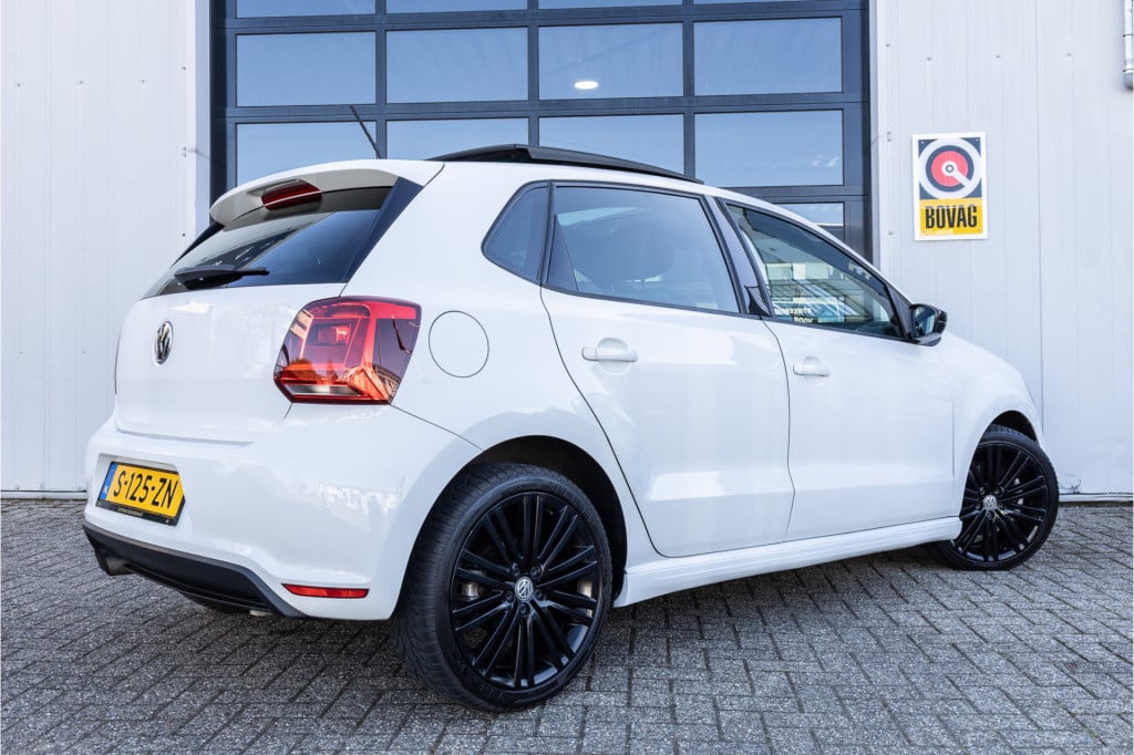 Volkswagen Polo 1.4 tsi bluegt 15pk pano nav 17inch