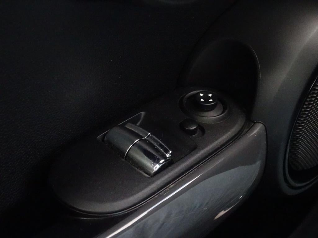 Mini Cooper mini 1.5 chili automaat | hud | pano | led
