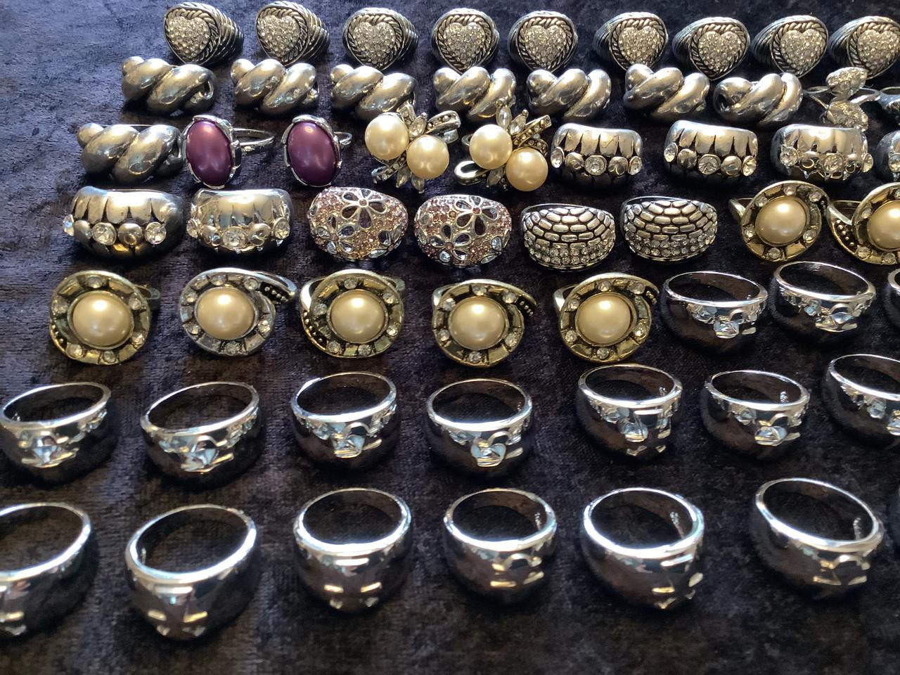 Partij hele mooie ringen ( partij 122). AANBIEDING !!!!!!!