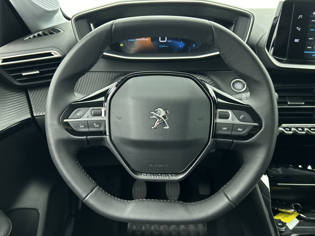 Peugeot 208 100pk allure pack | rijklaar | camera achter | keyless | 3d coc
