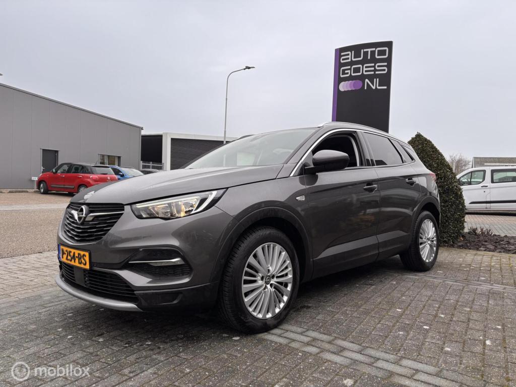 Opel Grandland X 1.2 turbo innovation trekhaak navi