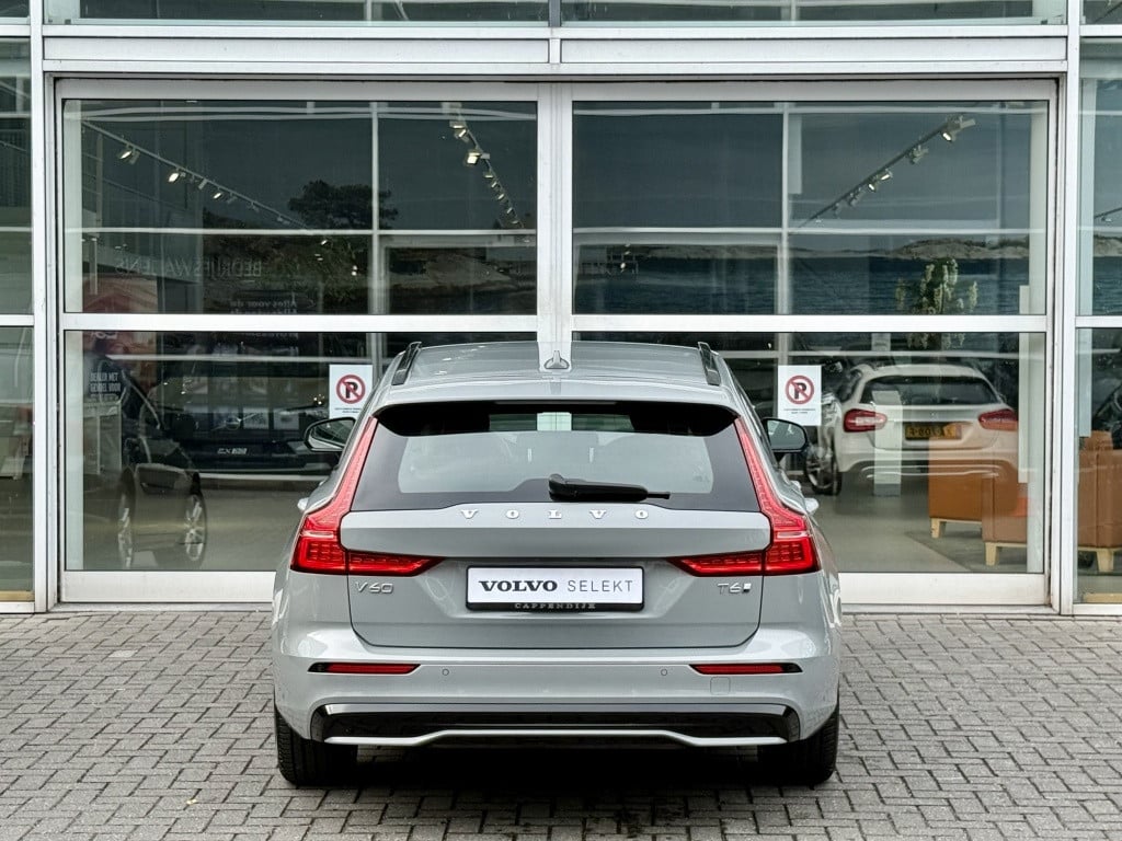 Volvo V60 t6 398pk recharge plus dark| adap.cruise| 360camera| trekaak