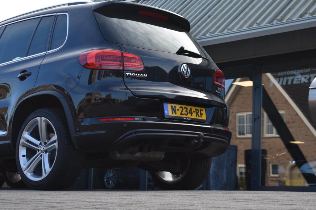 Volkswagen Tiguan 1.4 tsi r-line lm | trekhaak | xenon | led | stoelverwarm
