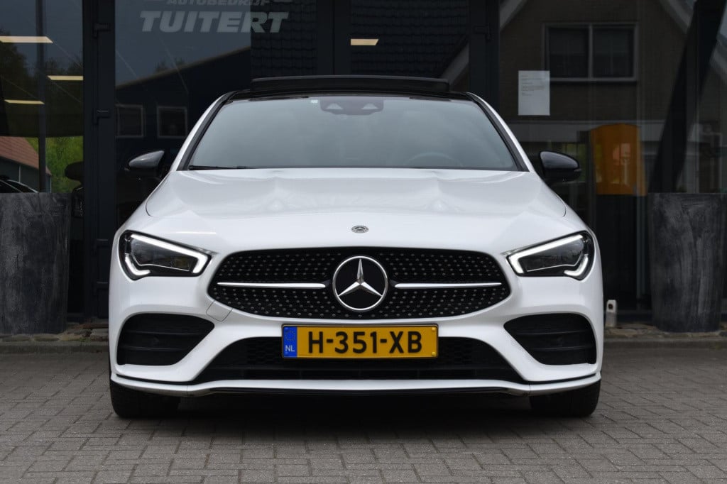 Mercedes-Benz Cla shooting brake 200 amg night | sfeerverlichting | panoram
