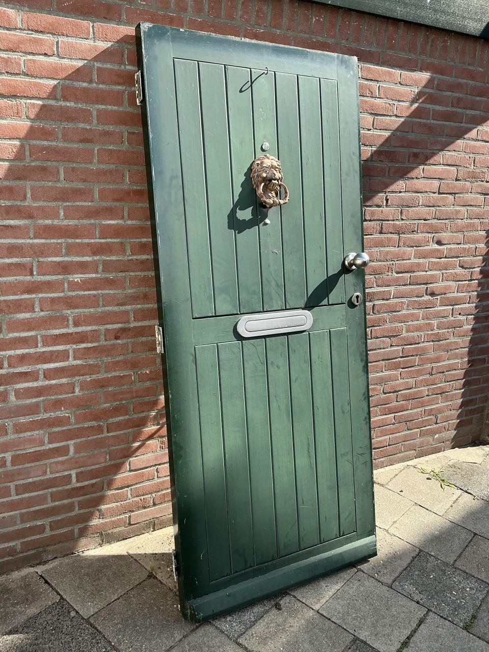 Voordeur (B)