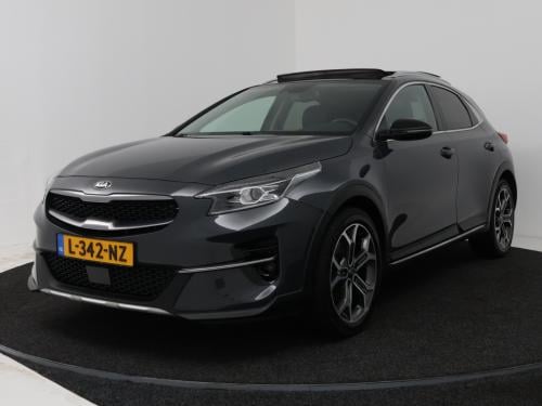 Kia Xceed 1.5 t-gdi mhev executiveline | trekhaak | schuifdak | jbl |