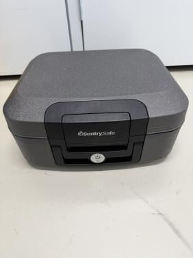 Sentry Safe brandwerende kluis CFW20201 – Zo goed als nieuw