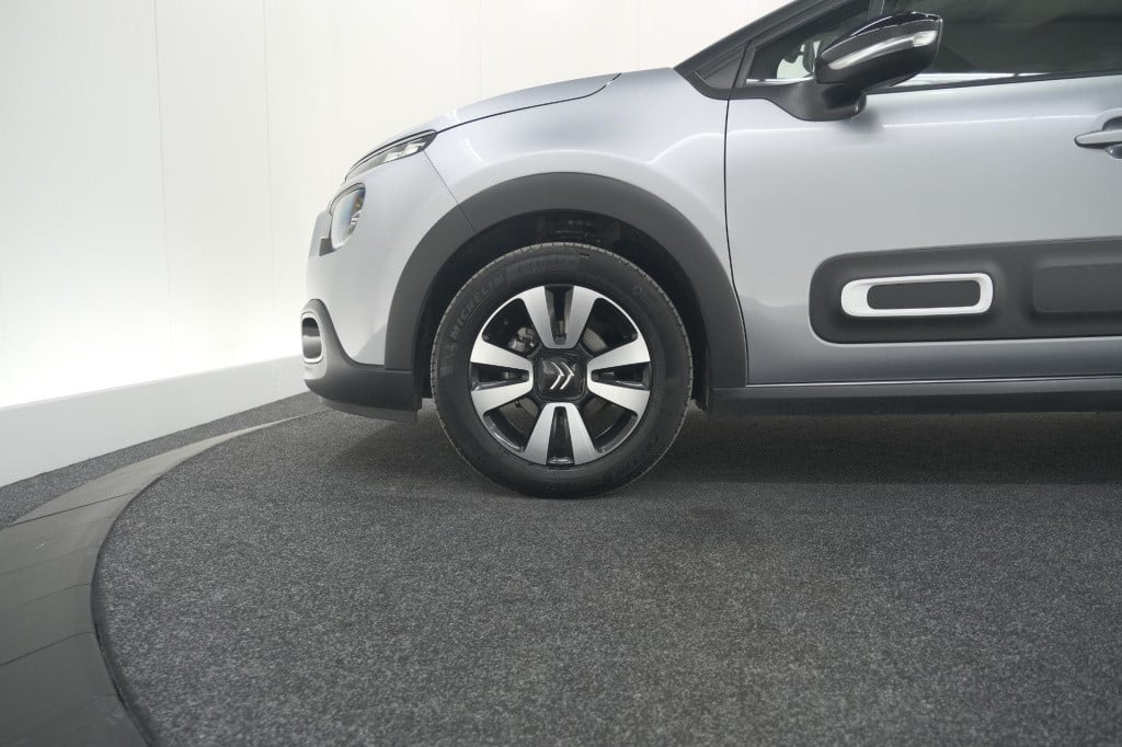 Citroen C3 puretech 110 eat6 max | parkeersensoren | apple carplay | 16 inc