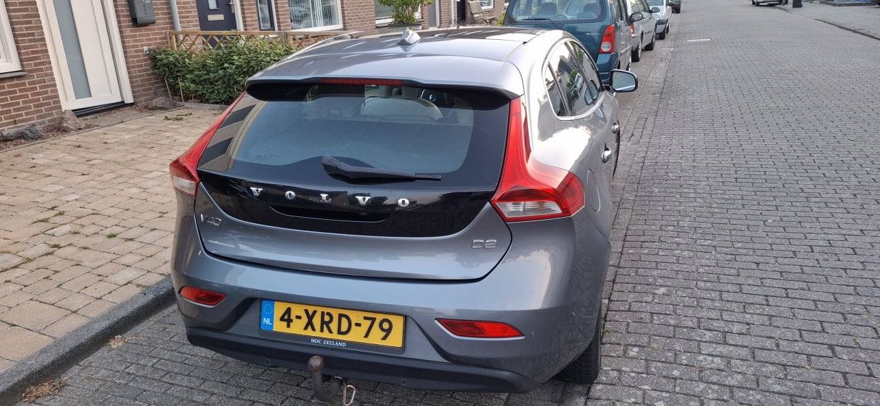 Volvo v40 d2