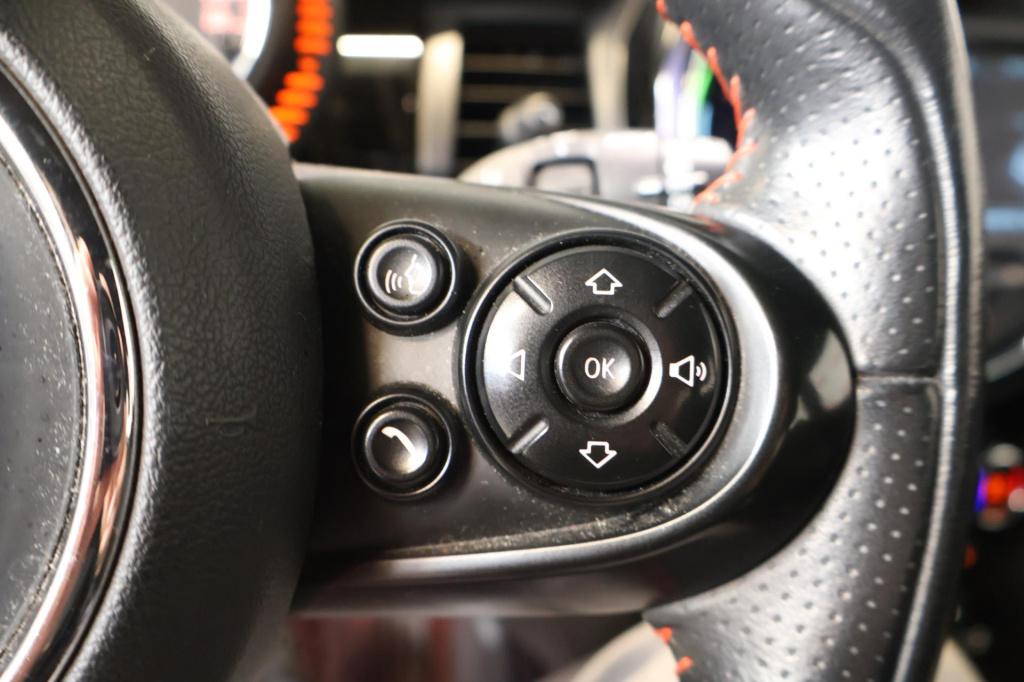 Mini Cooper 1.5 chili serious business nl auto, jcw in en exterieur, stoelv