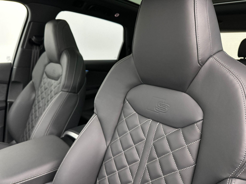 Audi Q7 pro line s 55 tfsi e 290 kw / 394 pk suv 8 versn.