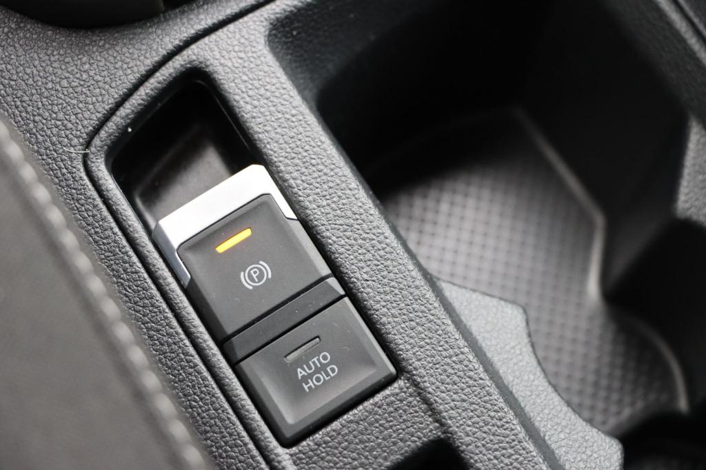 Volkswagen T-roc 1.0 tsi 110pk style executive