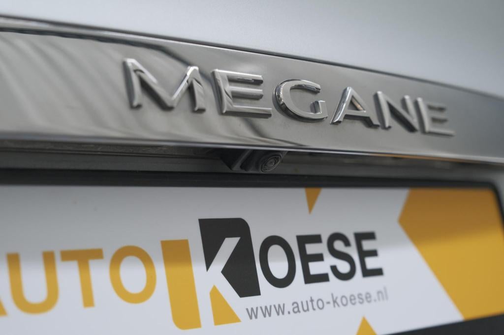 Renault Megane tce 140 edc techno | dodehoekdetectie | camera | 9.3 inch gr