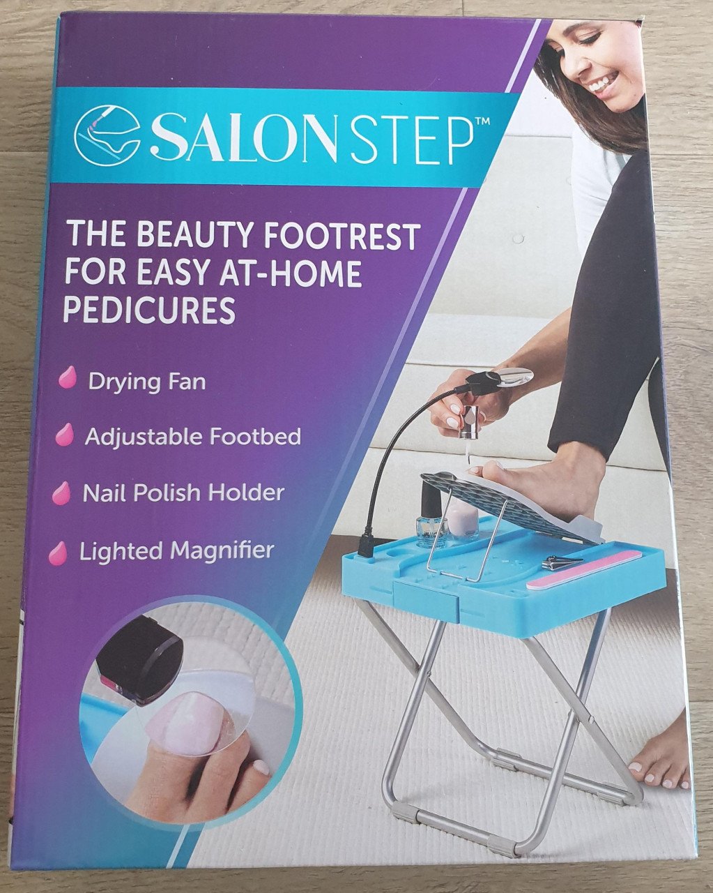 Salonstep voor nagels met droogblazer, voetbed, lamp, nagellakhouders