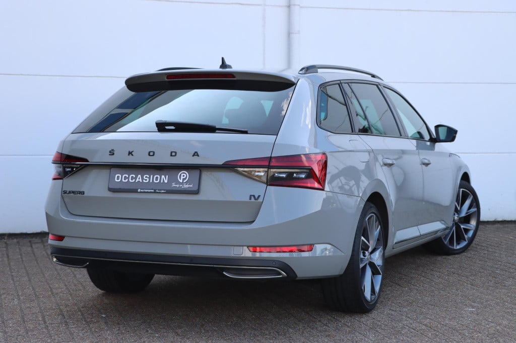 Skoda Superb combi 1.4 tsi iv sportline business 218pk dsg6