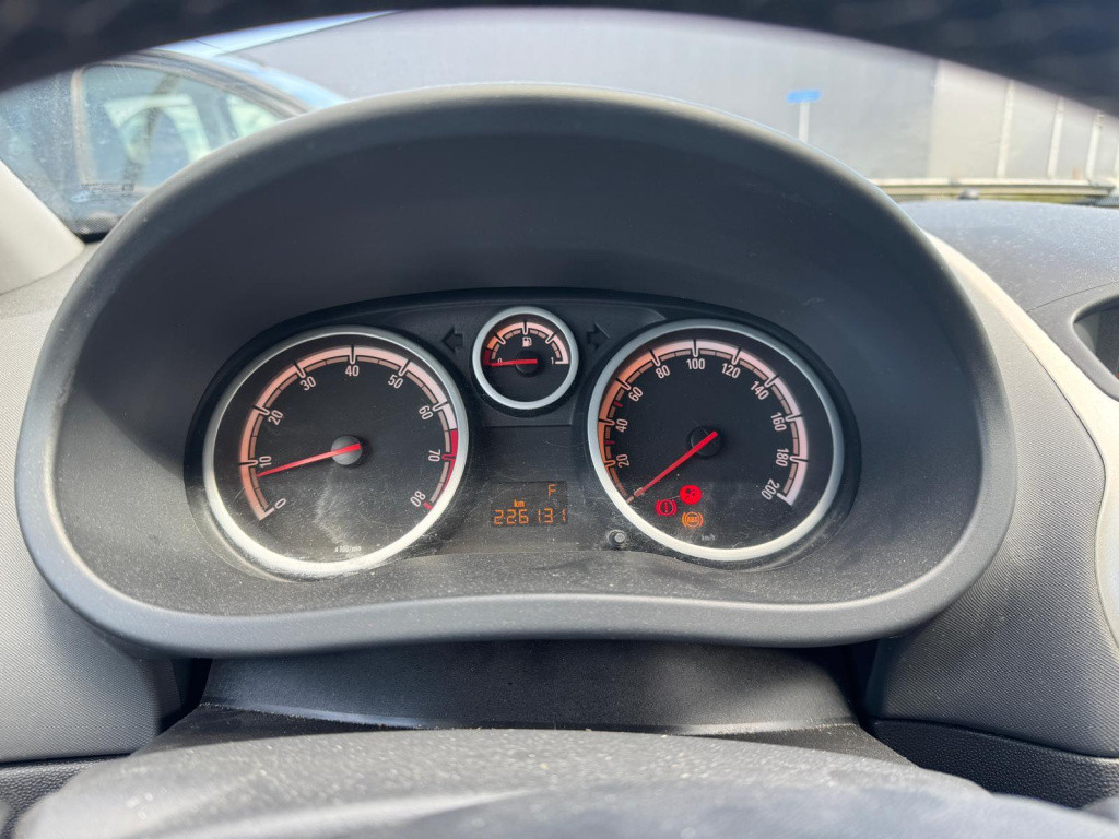Opel Corsa 1.2-16v enjoy/lees tekst!/