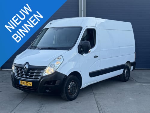 Renault Master t35 2.3 dci l2h2 laadklep / airco / cruise controle / n.a.p 