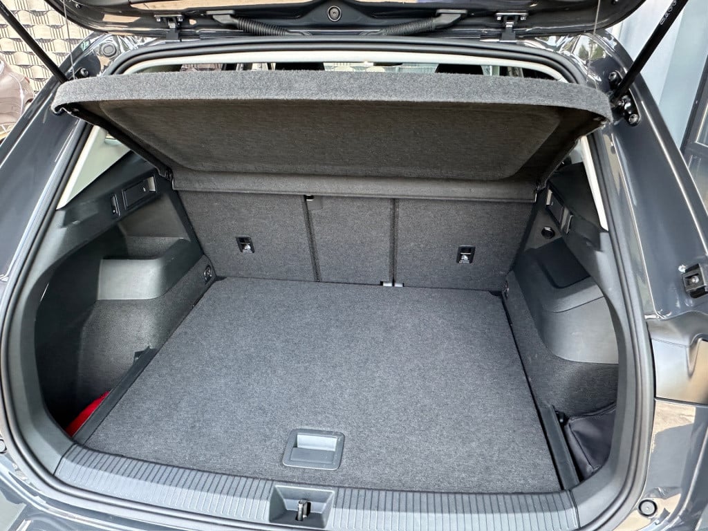 Volkswagen Tiguan 1.5 etsi life | trekhaak | camera | trekhaak | dode hoek 