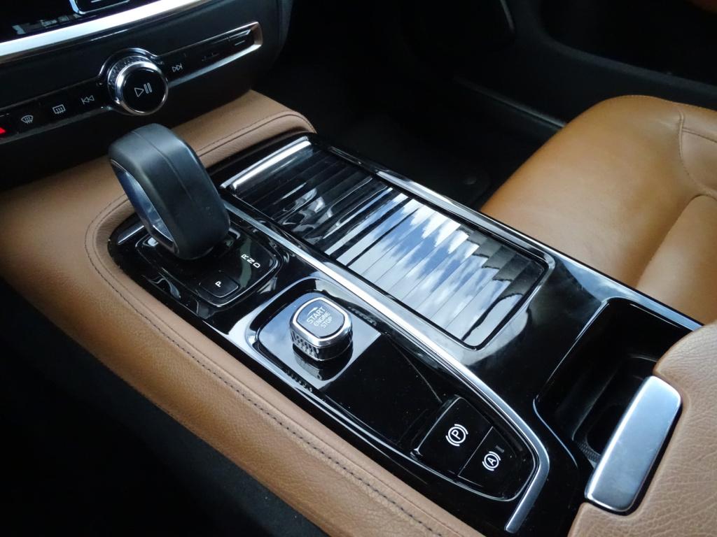 Volvo V60 2.0 t6 recharge awd inscription expression adapt. led | sensus co
