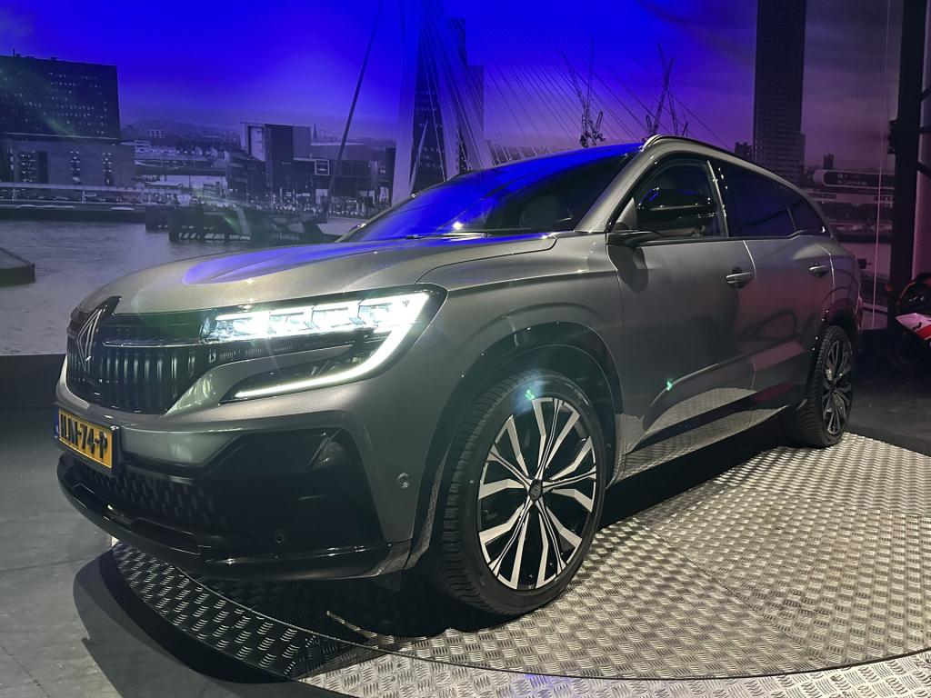 Renault Espace e-tech full hybrid 200 iconic 7p. *trekhaak*leder*panoramada