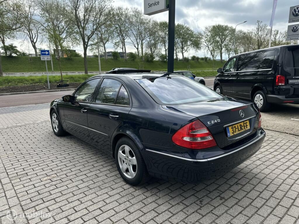 Mercedes E-klasse 240 Elegance Navi PDC Xenon km262.885 Nap BJ2003