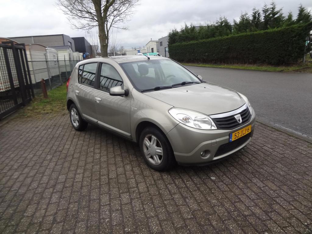 Dacia Sandero 1.6 lauréate