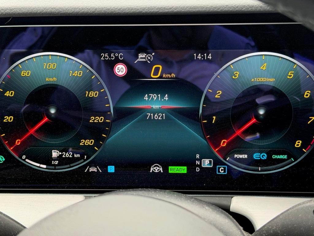 Mercedes-Benz E-Klasse 200 business solution amg l panoramadak l burmester 