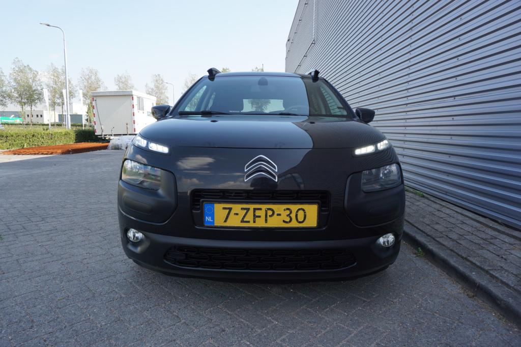 Citroen C4 Cactus 1.2 vti shine climate / navi / cruise / camera / pano / p