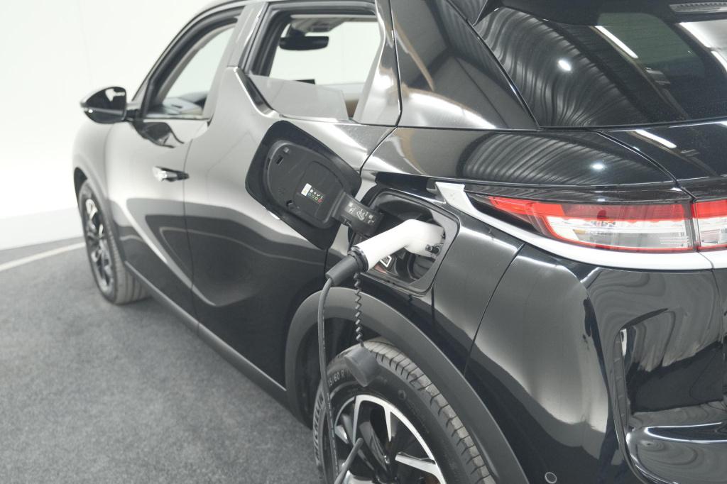 Ds Ds 3 crossback e-tense so chic 50 kwh | camera | dodehoekdetectie | appl