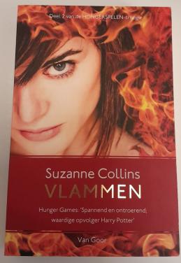 Suzanne Collins - Vlammen.