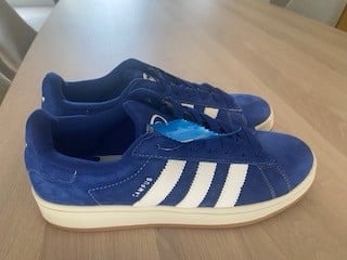 Adidas campus