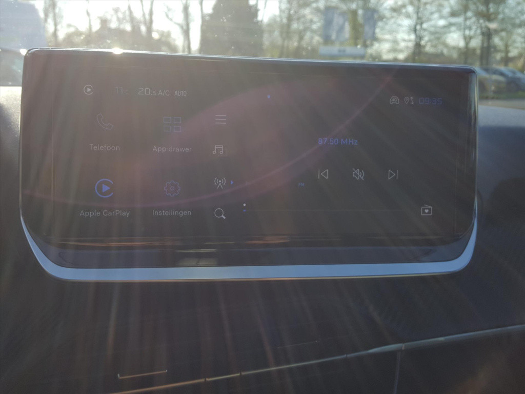 Peugeot 2008 allure 1.2 puretech 100pk navigatie | achteruitrijcamera | app