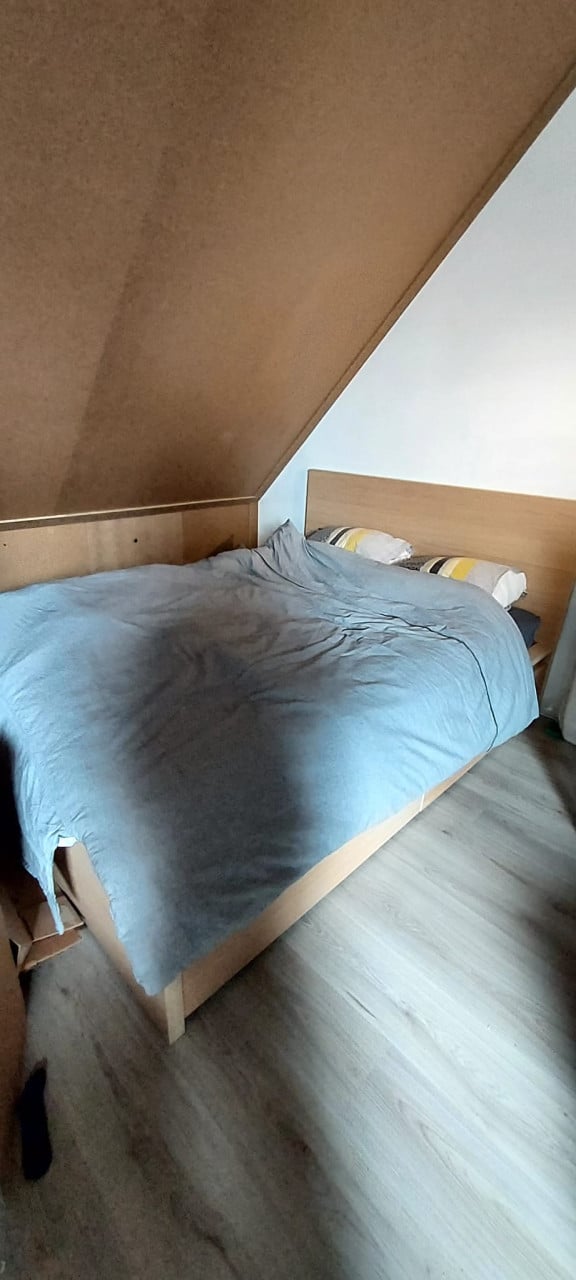 Ikea MALM Bed met 4 bedlades incl. lattebodem en matras