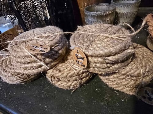 2X SET VAN 4 JUTE ONDERZETTERS VOOR MAAR €4,50
