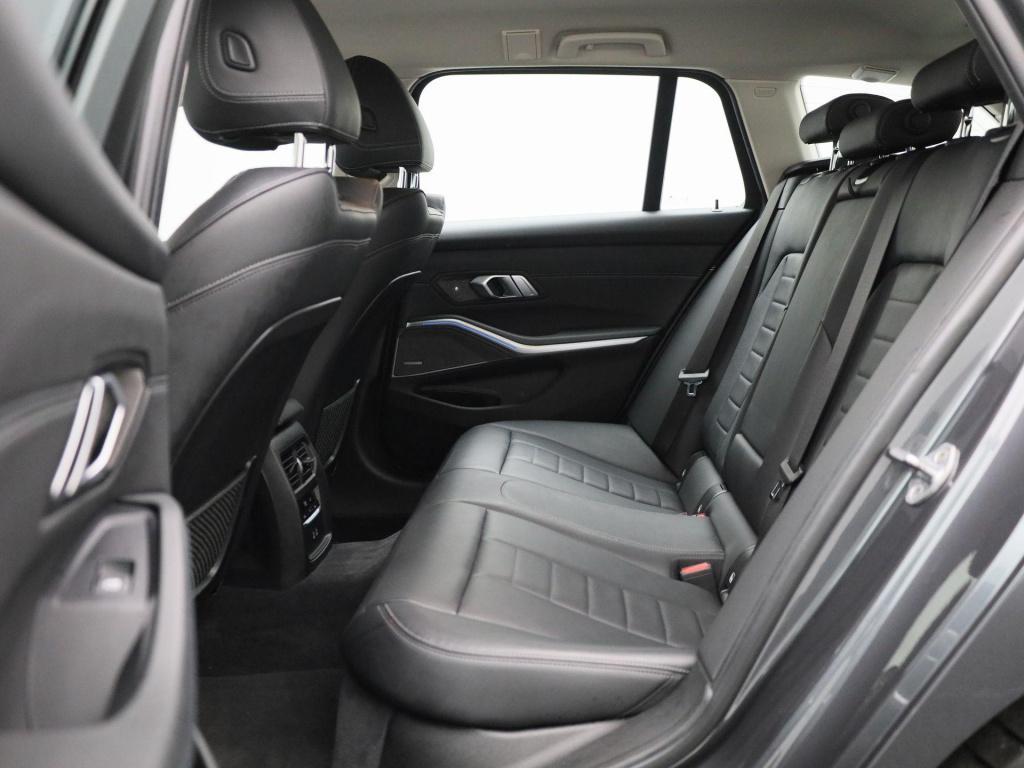BMW 3-serie touring 330e edrive edition | automaat | lmv | leder | parkeer 