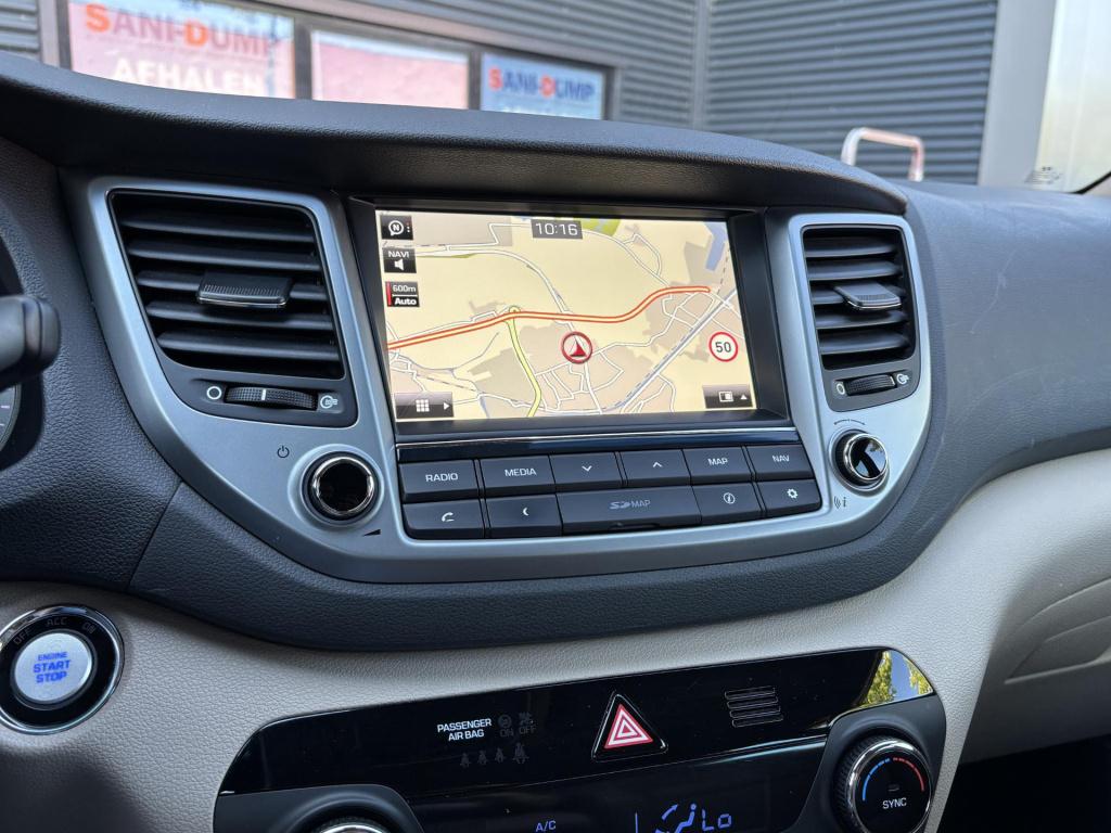 Hyundai Tucson 1.6 t-gdi premium 4wd automaat incl. trekhaak + panodamadak!