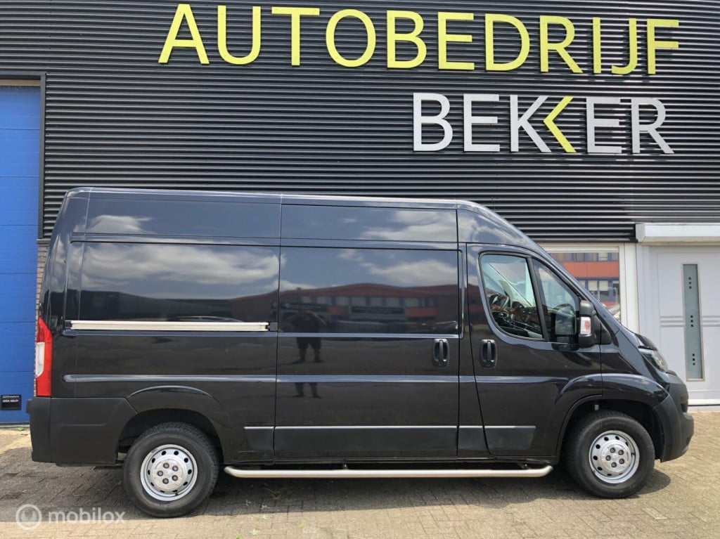 Peugeot Boxer bestel 330 2.2 bluehdi 140 l2h2 premium