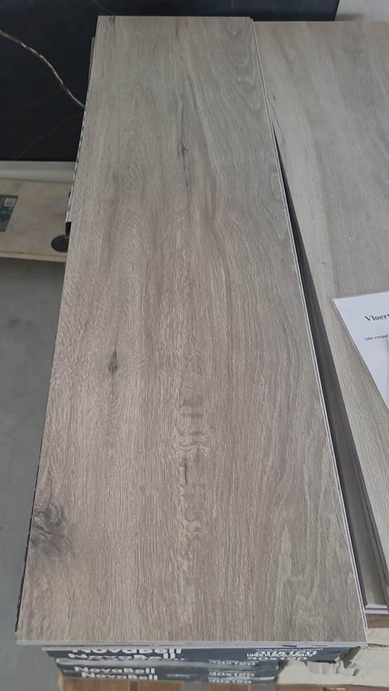 3030-252 ca 8,6  m² Houtlook vloertegels, 30x120 cm, van € 57,95 voor