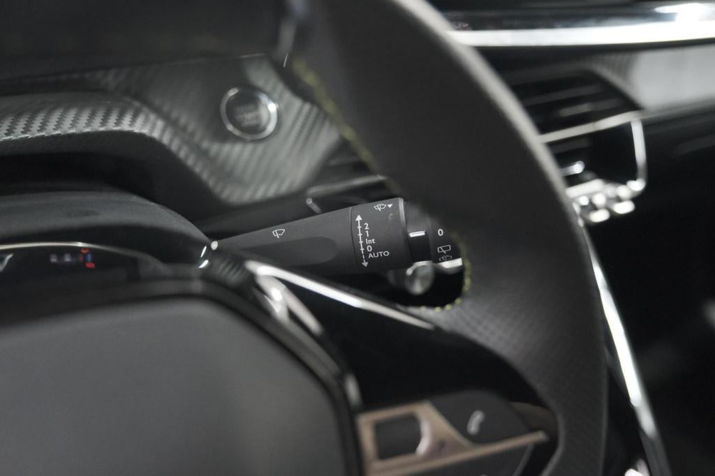 Peugeot 208 puretech 100 gt | camera | navigatie | apple carplay | parkeers