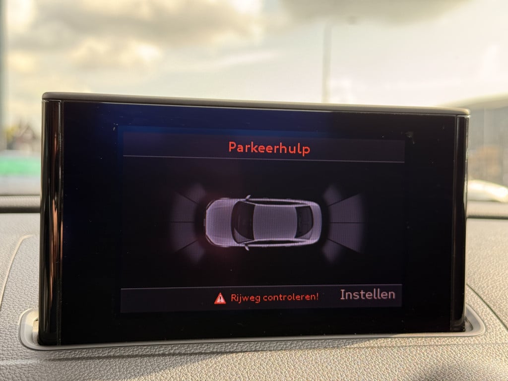 Audi A3 limousine 1.4 tfsi ambiente pro line | stoelverwarming | parkeersen