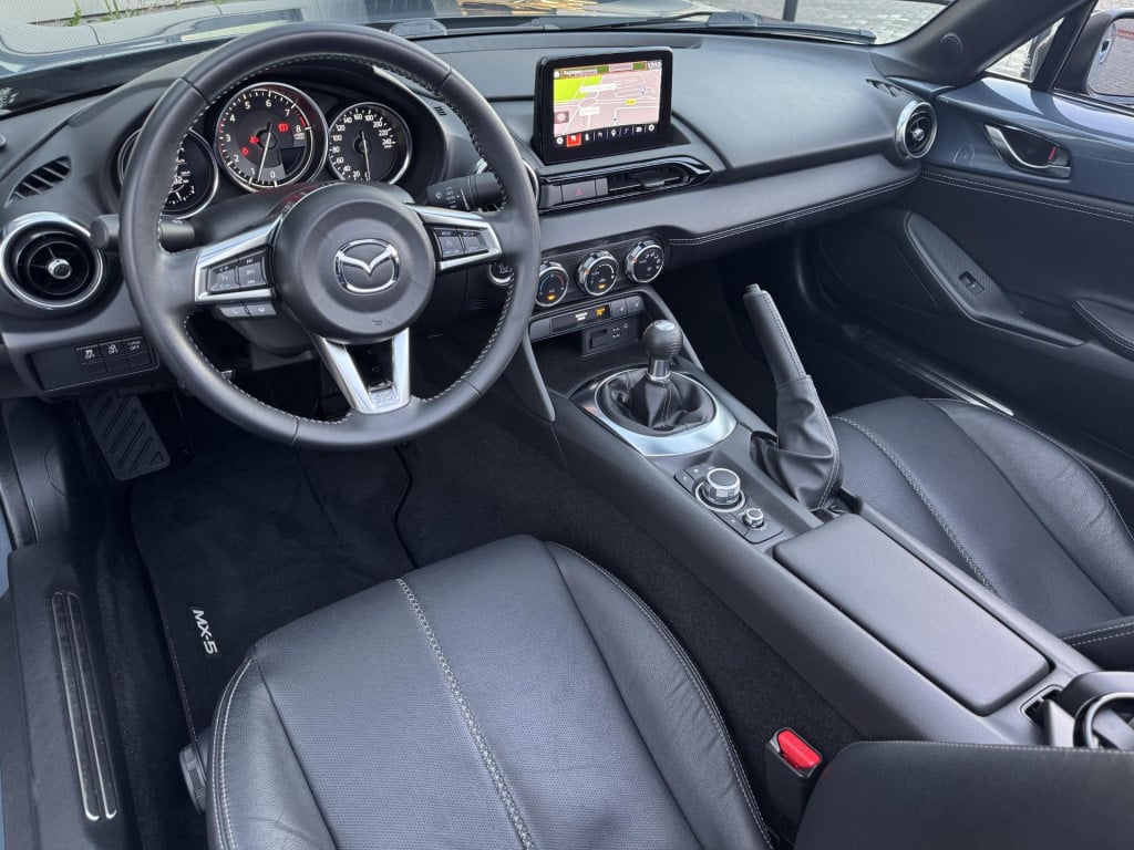 Mazda Mx-5 2.0 skyactiv-g 184 luxury nl-auto!