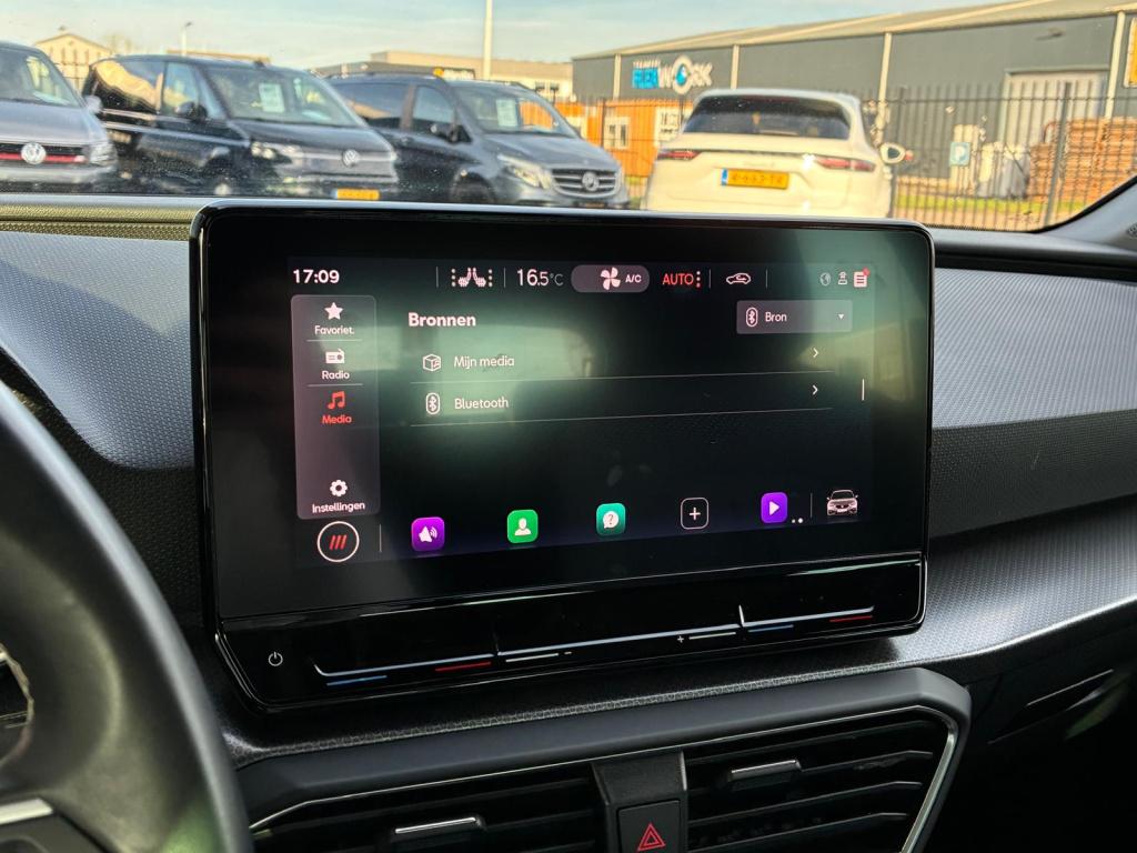 Seat Leon 1.5 tsi | acc | navi | stoel/stuurverwarming | apple carplay | na