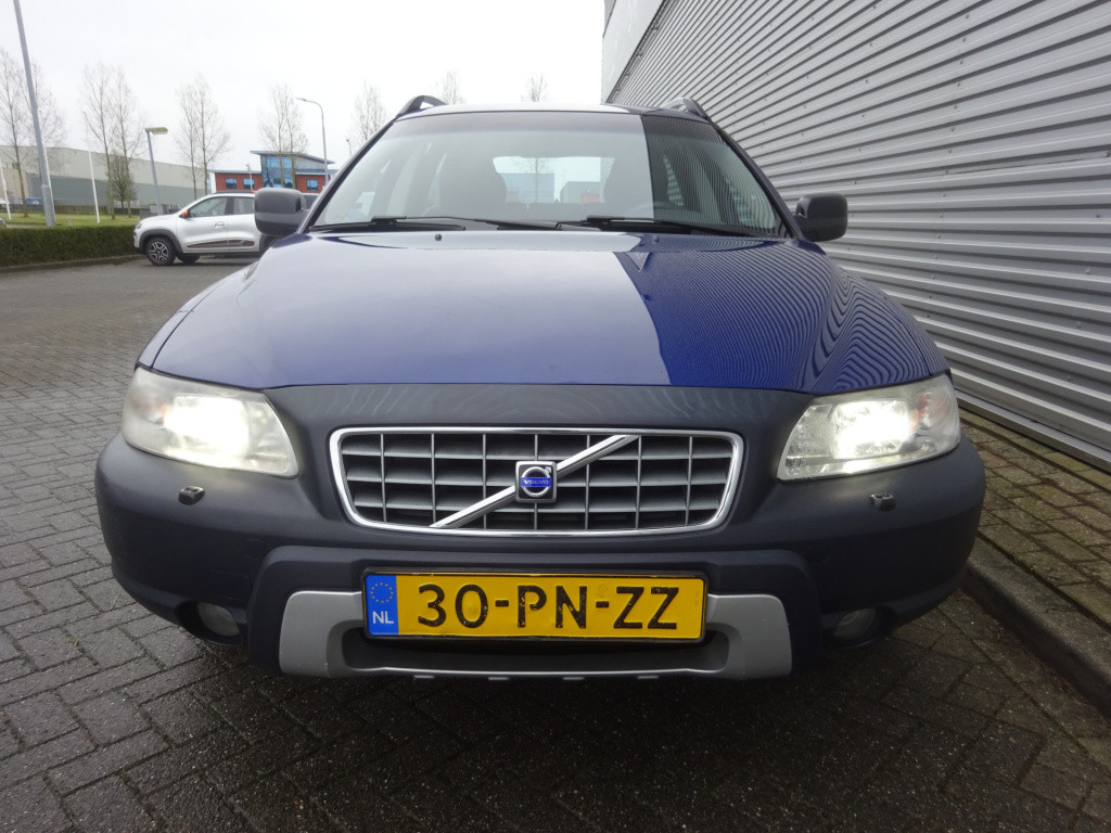Volvo V70 cross country 2.4 t geartr. comf. 4wd automaat airco / stoelverw.