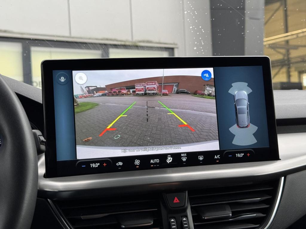 Ford Focus wagon 1.0 ecoboost hybrid titanium x drivers assistance pack, nl