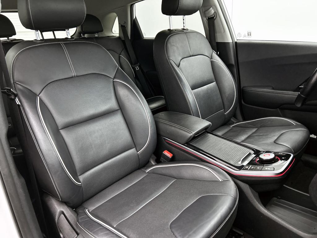 Kia E-niro executiveline 64 kwh fietsendragerbeugel | stoel/stuurwielverwar