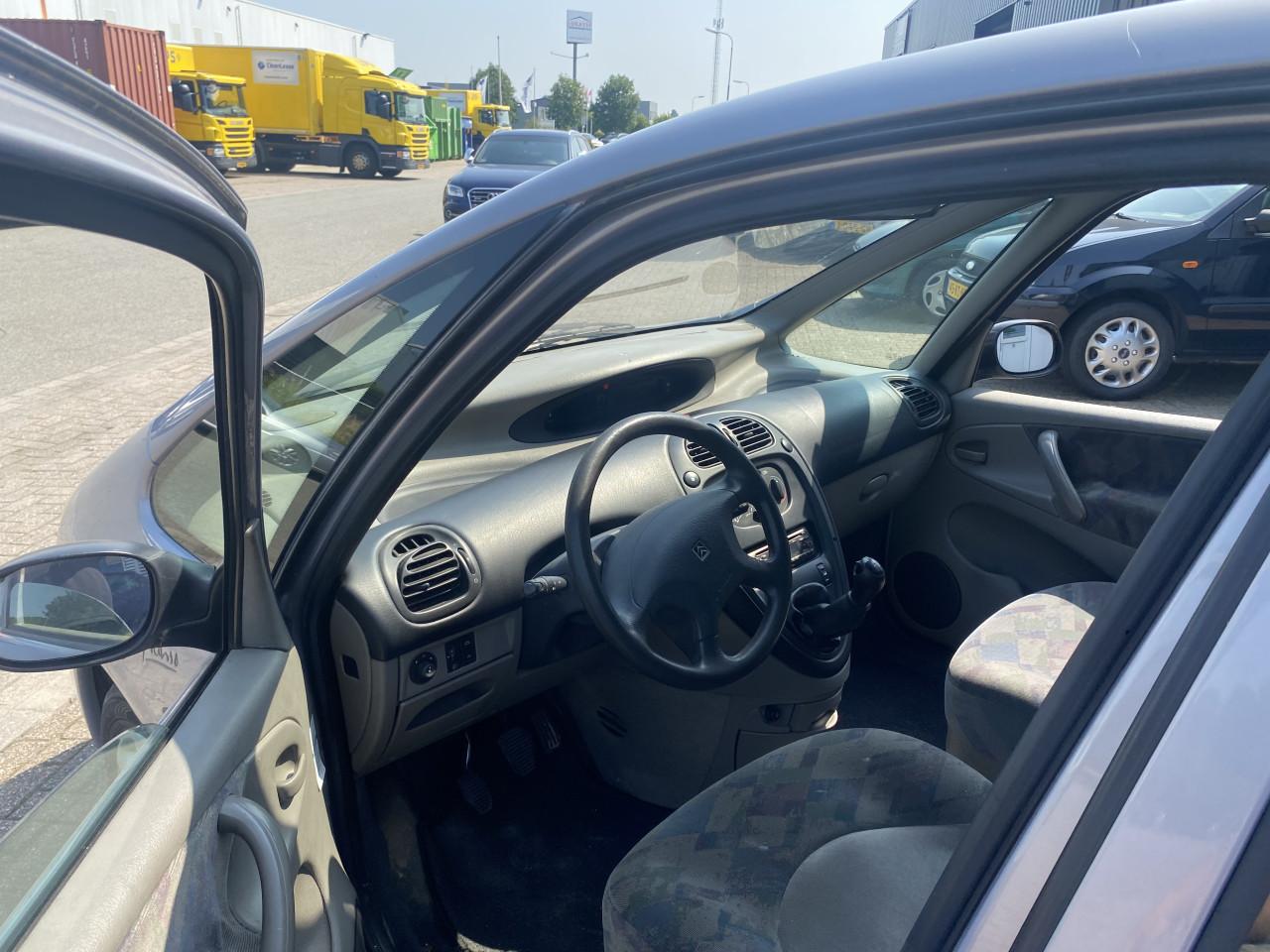 Citroen Xsara Picasso 1.8i-16V/NAP/JAAR APK/