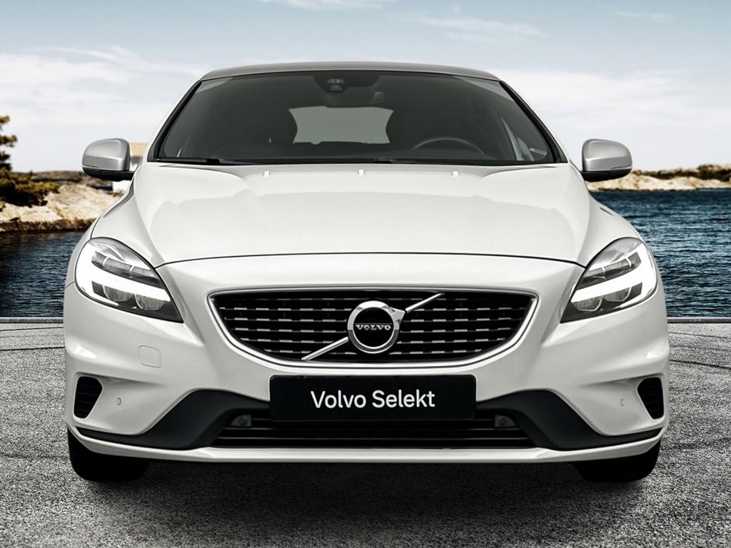 Volvo V40 t3 153pk aut6 polar+ sport| pano| camera| h&k sound| dab+