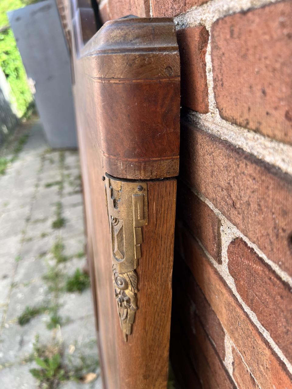 Antiek hoofd en voeteinde bed